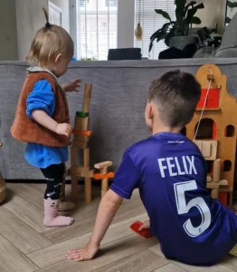 Alledaags omdenken: vervelend zusje